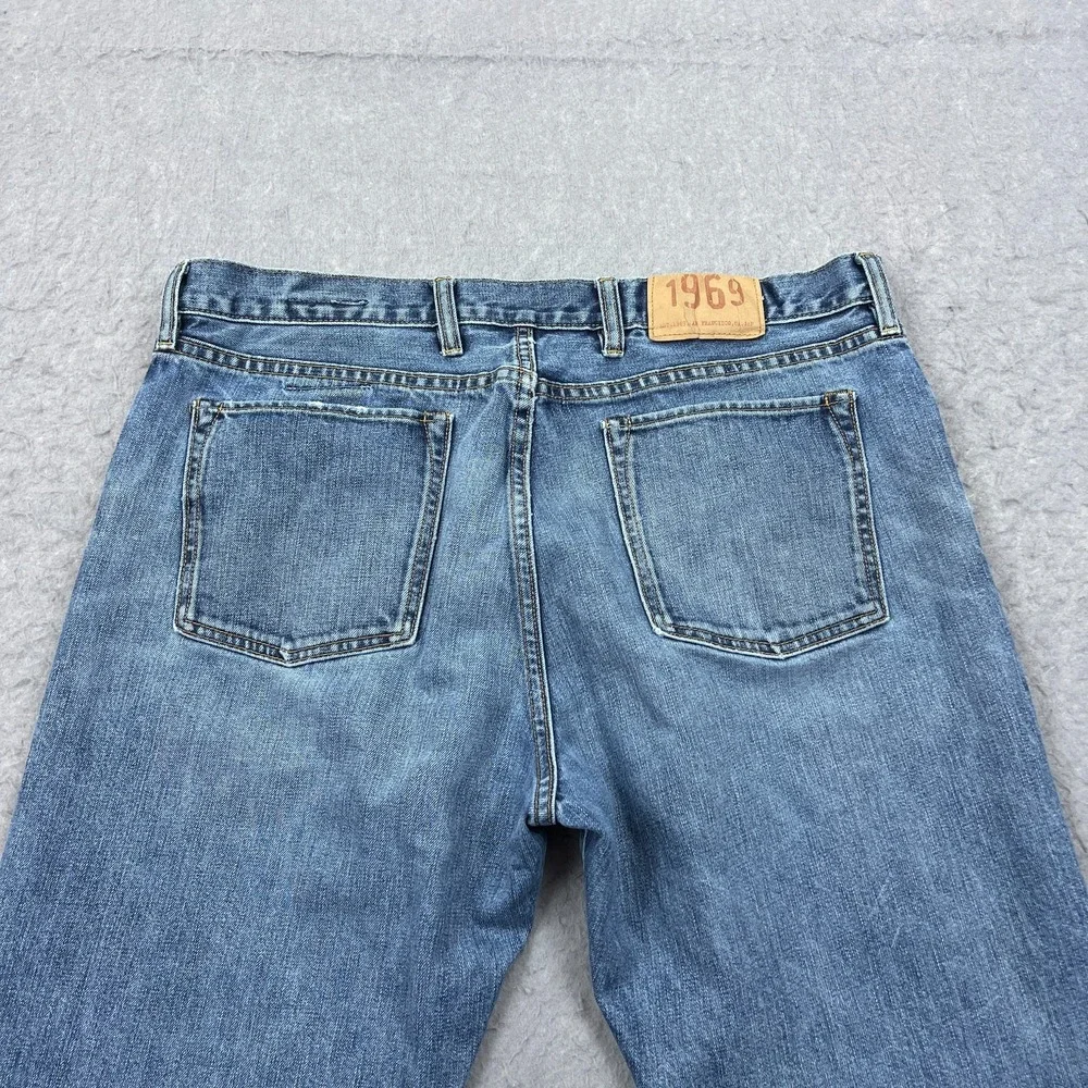 Gap 1969 Jeans Mens 38x30 Standard Fit 54023 Blue Medium‎ Authentic Wash Denim